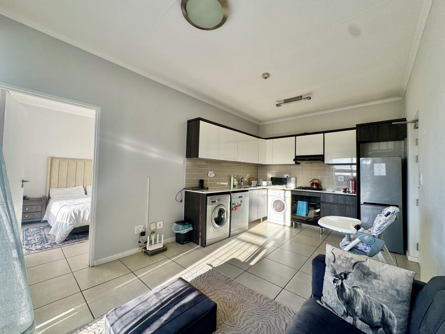 1 Bedroom Property for Sale in Sandown Western Cape